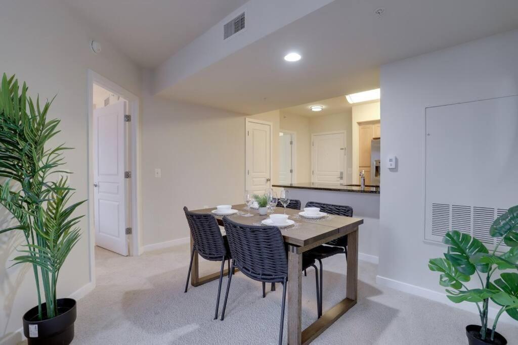 Fantastic 2 Bedroom Condo At Pentagon City With Pool&Gym Arlington Exterior foto