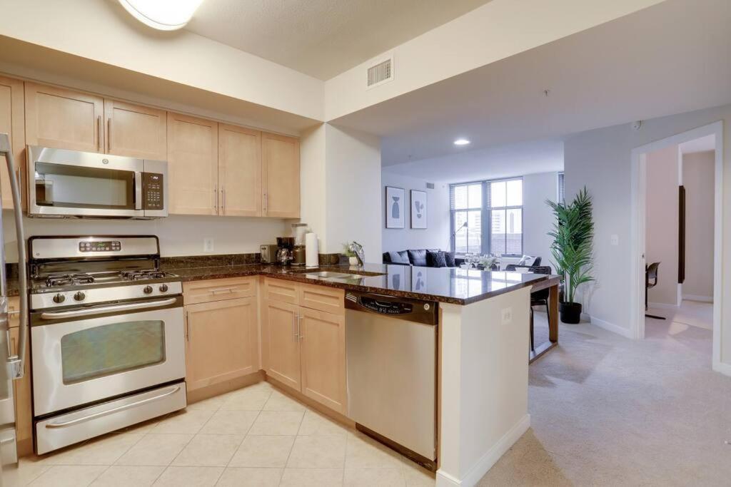 Fantastic 2 Bedroom Condo At Pentagon City With Pool&Gym Arlington Exterior foto